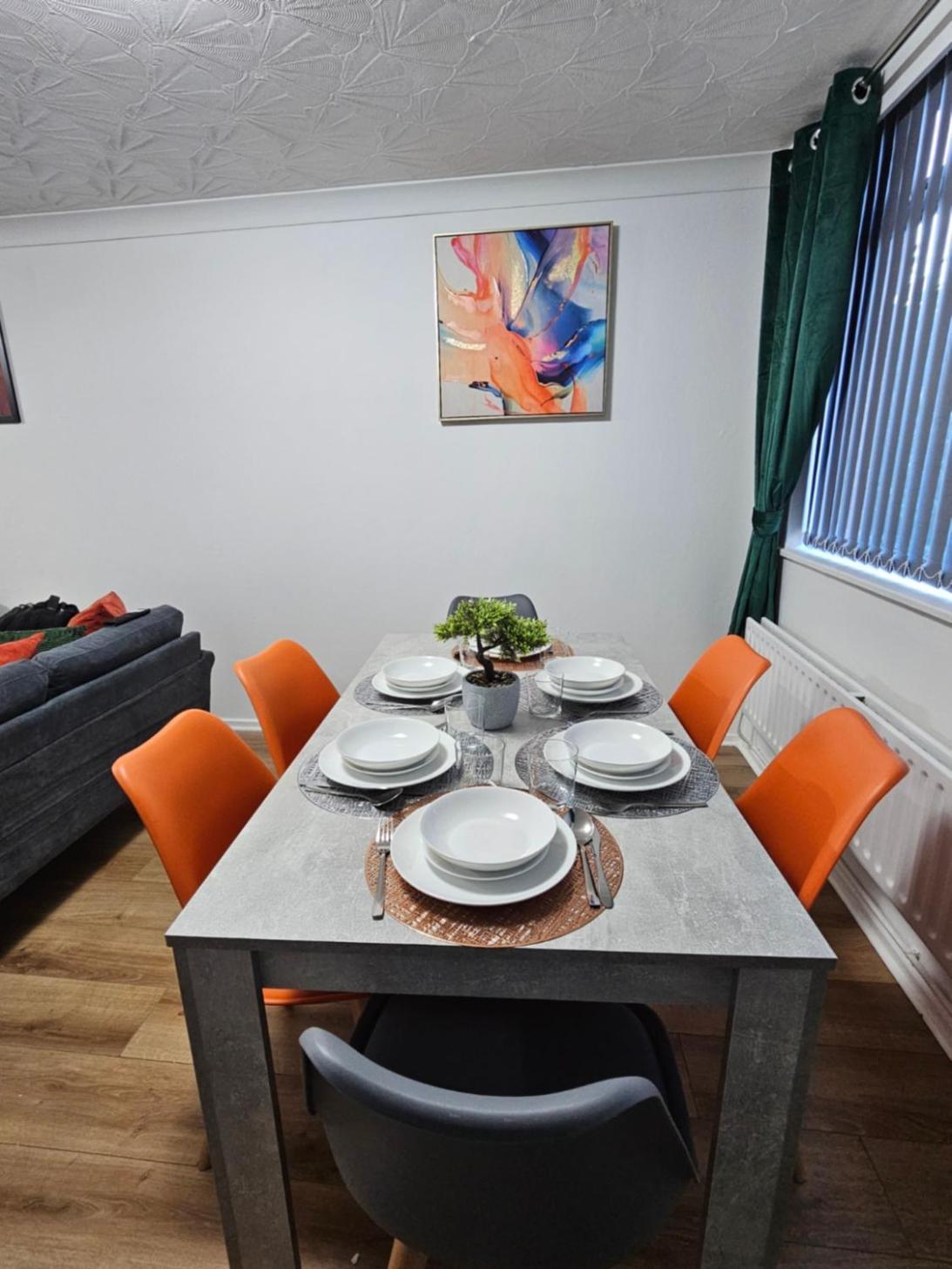 Lushstay Telford - Families, Contractors & Group Of Friends, Long Term Stay المظهر الخارجي الصورة